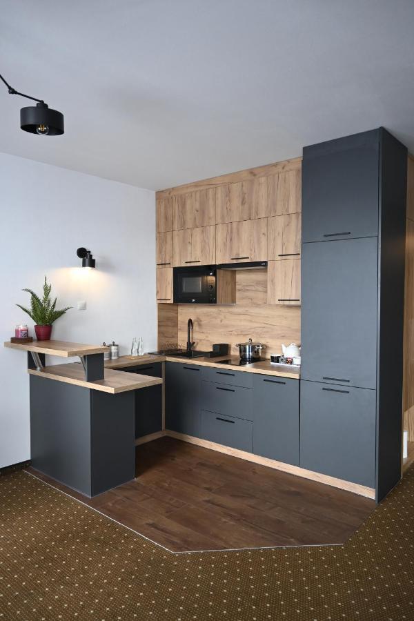 Aparthotel Legnica - Apartamenty Z Aneksem Kuchennym Luaran gambar