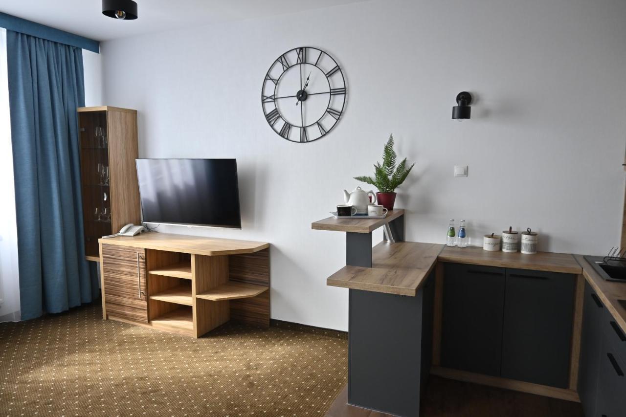 Aparthotel Legnica - Apartamenty Z Aneksem Kuchennym Luaran gambar